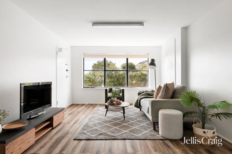 1 3 McLennan Place Preston 3072