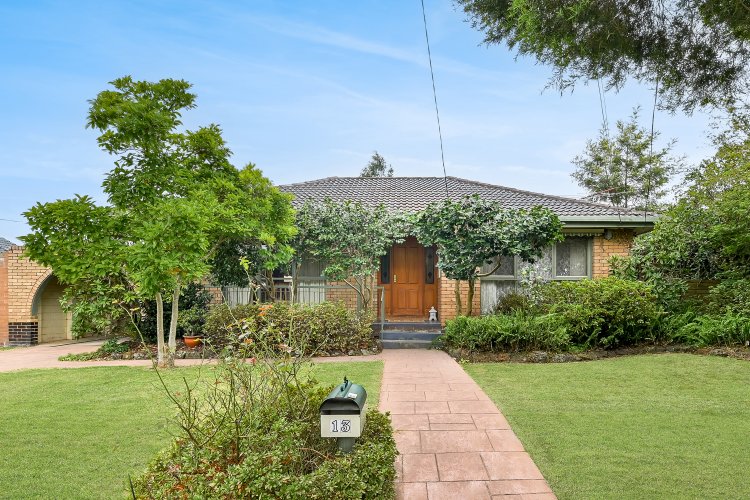 13 Nicholas Avenue Glen Waverley 3150