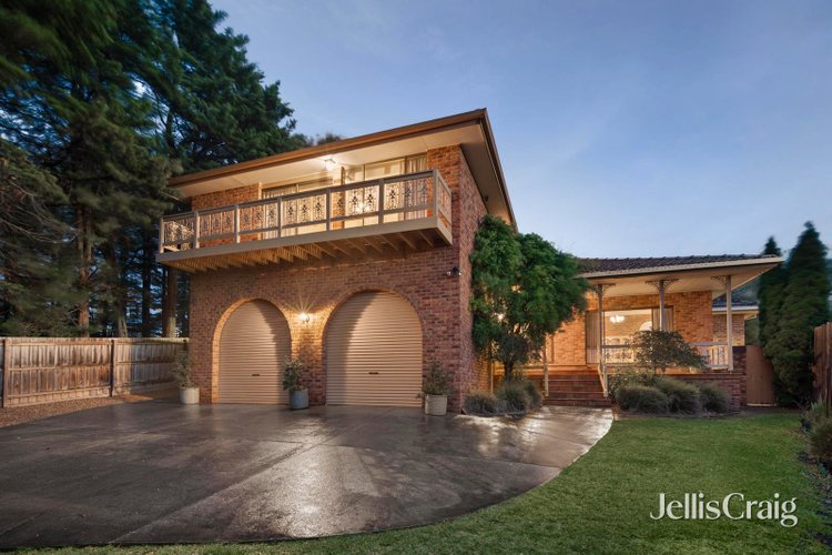 13 Oran Court Doncaster East 3109