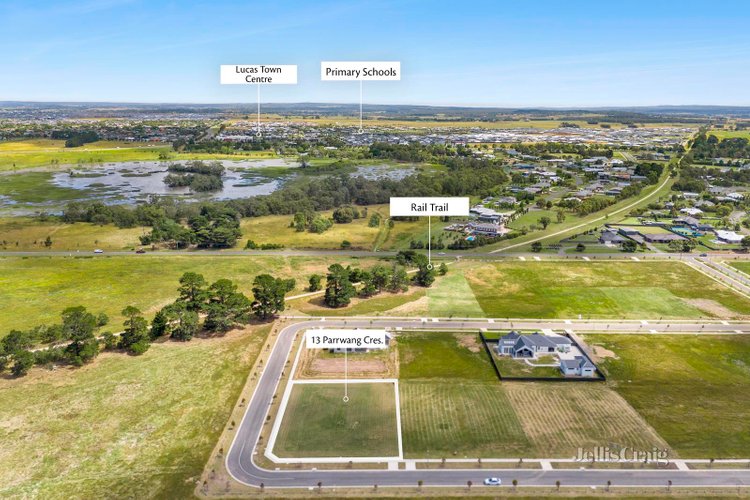 13 Parrwang Crescent Cardigan 3352