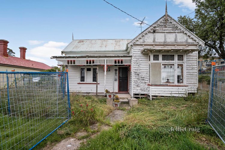 13 Peake Street Golden Point 3350