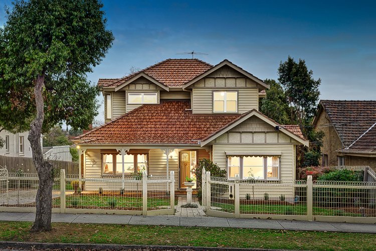 13 Pine Street Surrey Hills 3127