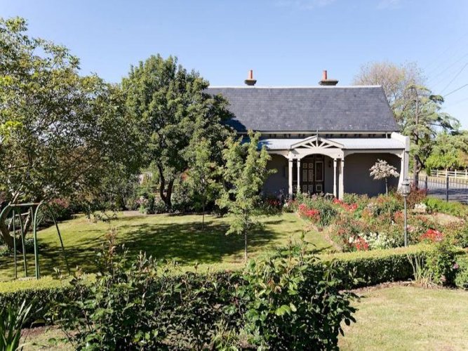 13 Seymour Crescent Soldiers Hill 3350