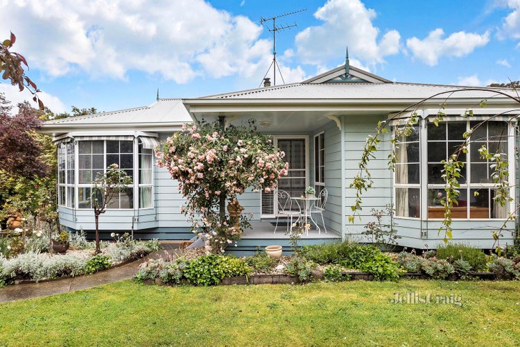 13 Sixteenth Street Hepburn 3461