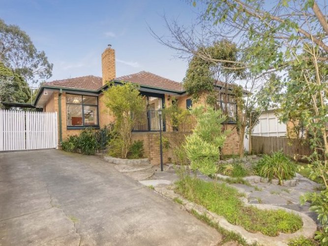 13 Spence st  Burwood 3125