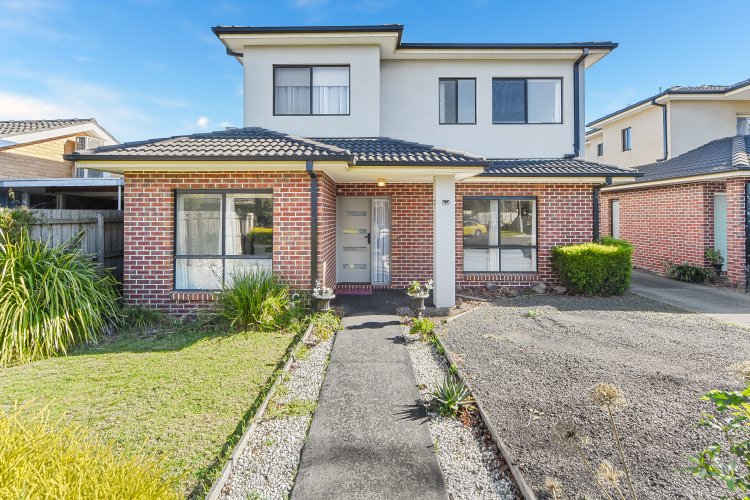 1/3 Sutton Court Glen Waverley 3150
