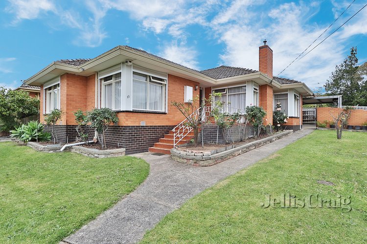 13 Terang Avenue  Burwood East 3151