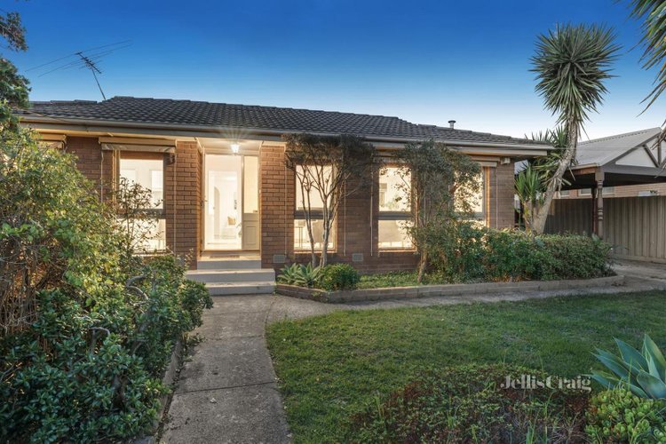 13 Terrigal Drive Noble Park North 3174