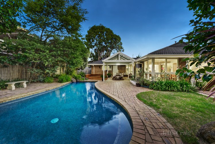 13 Torwood Avenue Glen Waverley 3150