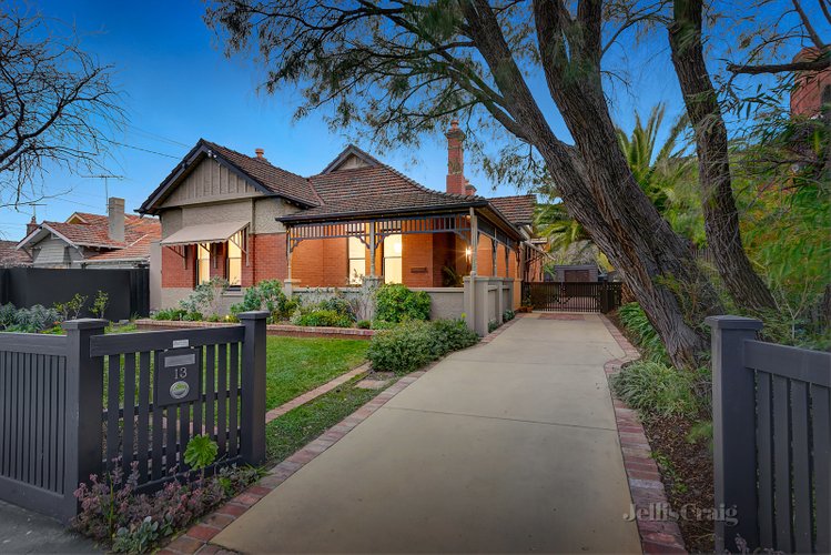 13 Trevelyan Street Elsternwick 3185