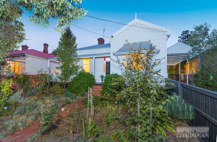 13 Upper Skene Street, Newtown