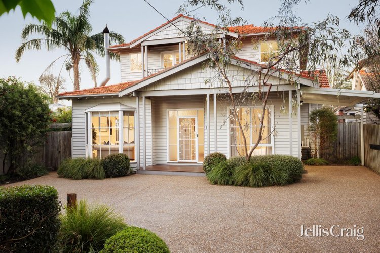 13 Valley Parade Glen Iris 3146
