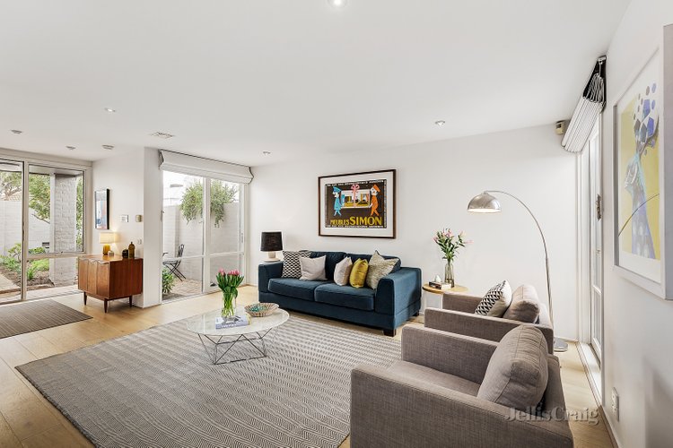13 Violet Grove Hawthorn 3122