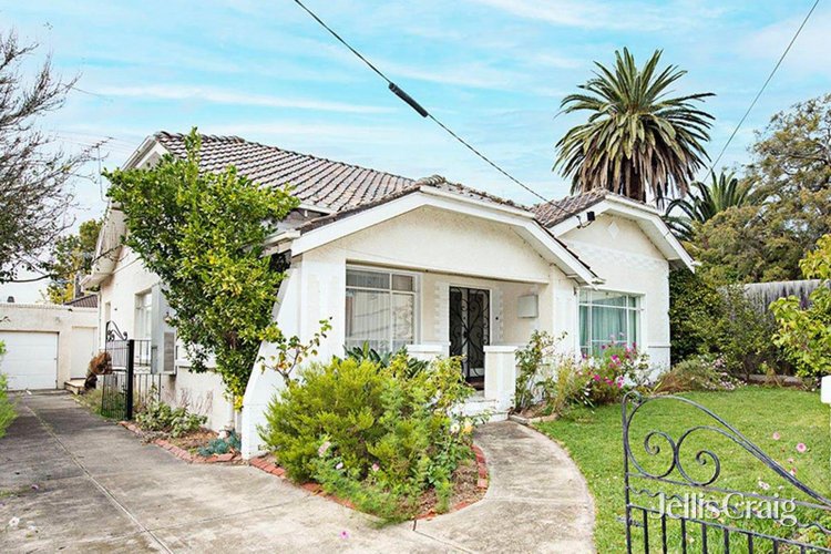 13 Wavenhoe Avenue St Kilda East 3183