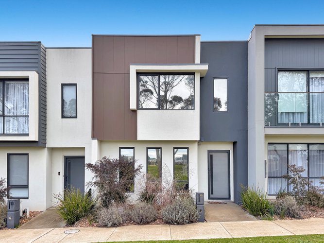 13 Wilby Walk Charlemont 3217