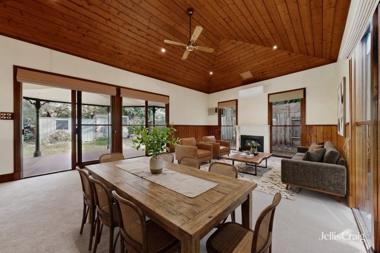 13 Wolseley Close Mont Albert 3127