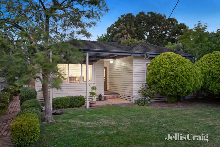 1/3 Wood Street Ringwood East 3135