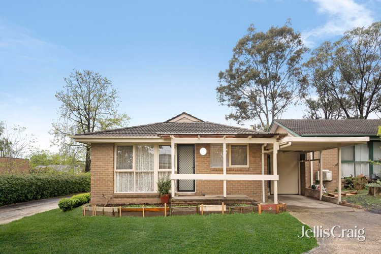 1 300-308 Mt Dandenong Road Croydon 3136