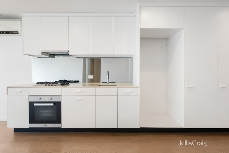 1303/6 St Kilda Road St Kilda 3182