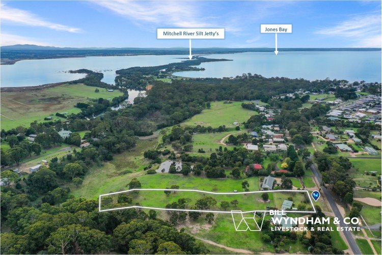 1305 Forge Creek Rd, Eagle&nbsp;Point