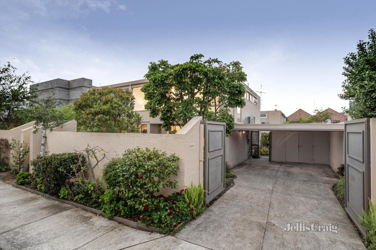 1 31-35 Ross Street Toorak 3142