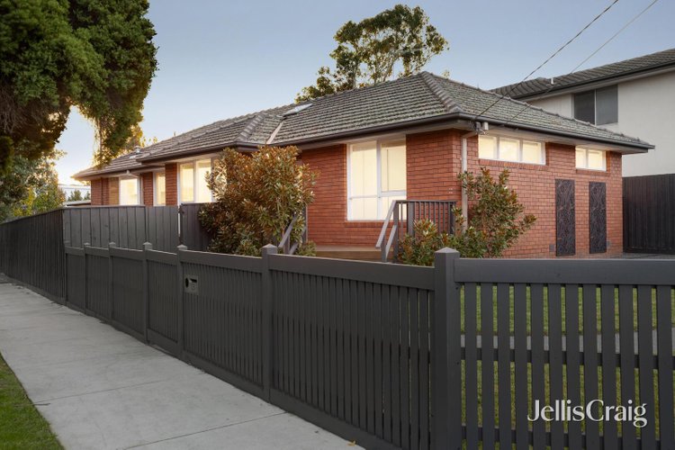 131 Dalgetty Road Beaumaris 3193