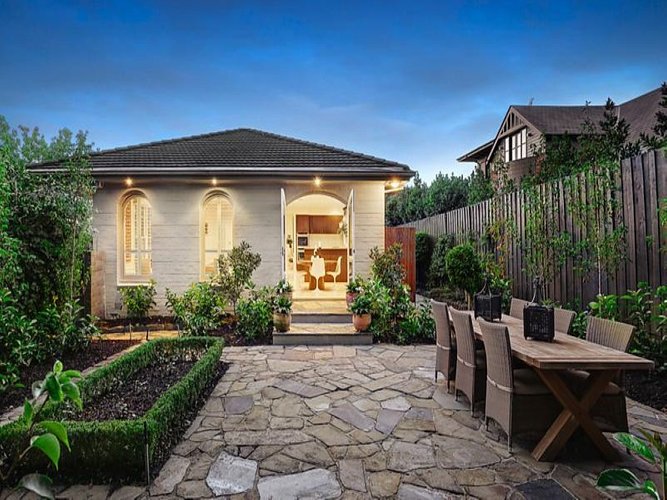 1 31 Monomeath Avenue Canterbury 3126