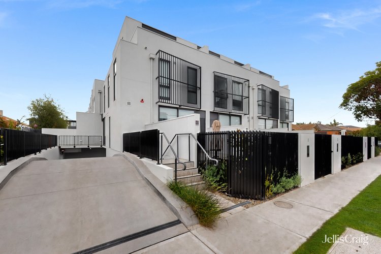 13/15 Station Avenue Mckinnon 3204