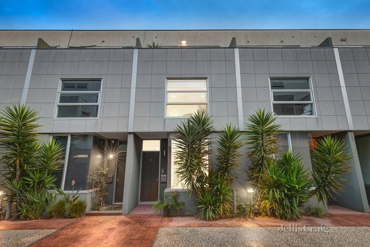 13/180 Queens Parade Fitzroy North 3068