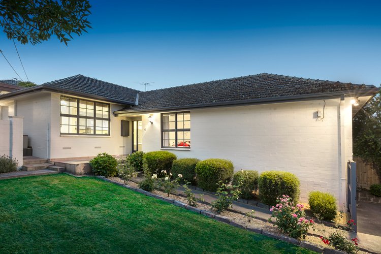 1/32 Barrington Drive Ashwood 3147