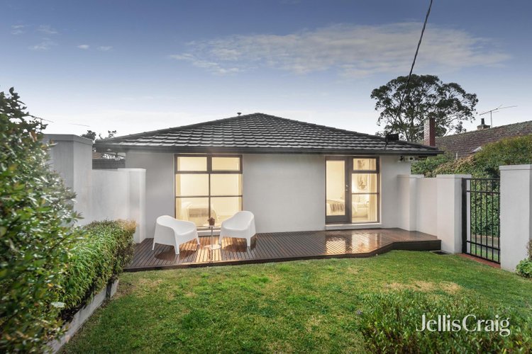 1 32 Florence Road Surrey Hills 3127