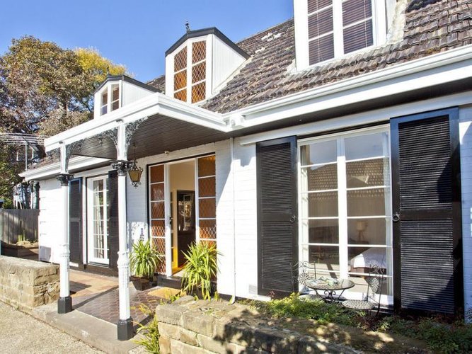 1 32 Melissa Street Strathmore 3041