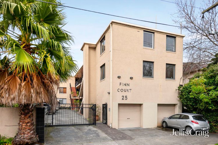 13 25 Bendigo Avenue Elwood 3184