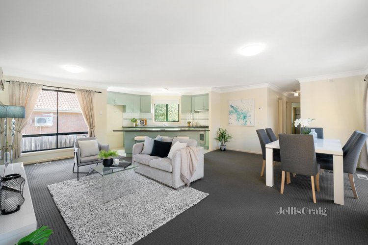 1 33 Dunscombe Avenue Glen Waverley 3150