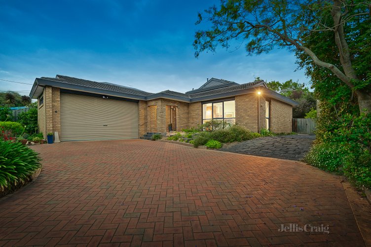133 Lawrence Road Mount Waverley 3149