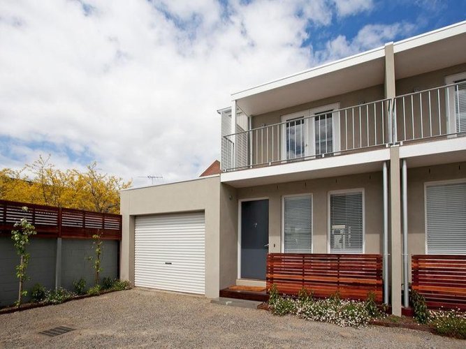 1/33 Spring Street, Geelong West