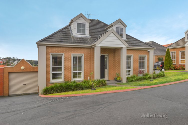 13/33 Leslie Street Donvale 3111