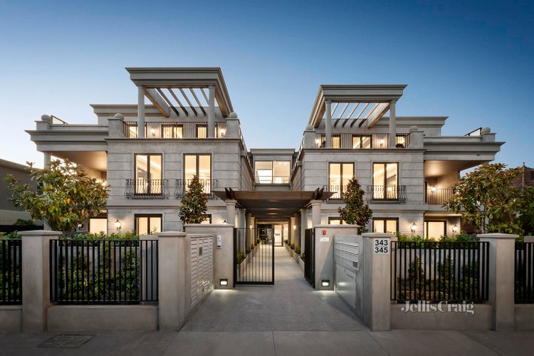 13 343-345 Glenferrie Road Malvern 3144