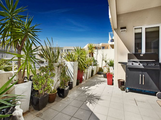 13 4 Seisman Place Port Melbourne 3207