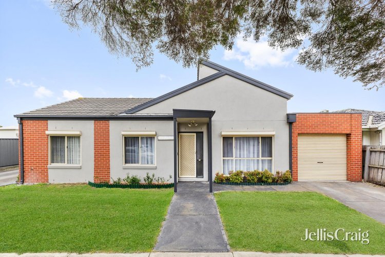 1 35 Maddox Road Newport 3015