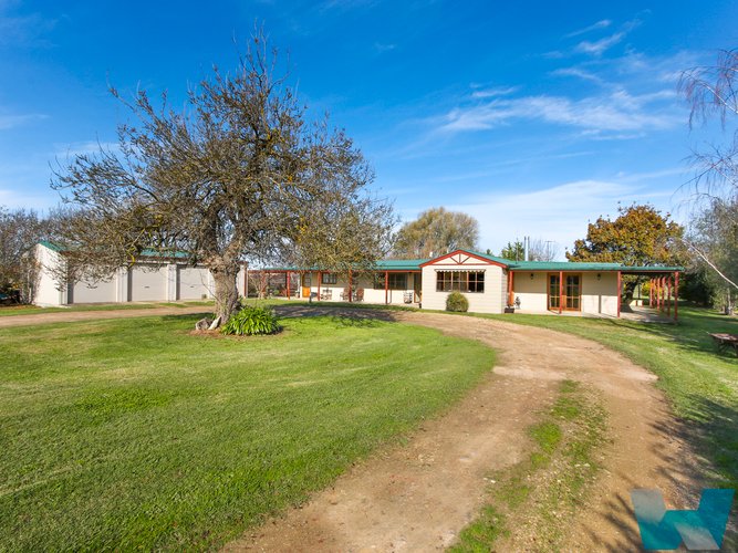 135 Woodglen Road, Woodglen