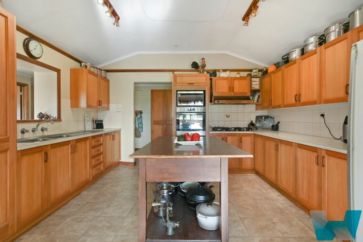 135 Woodglen Road, Woodglen