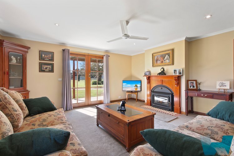 135 Woodglen Road, Woodglen