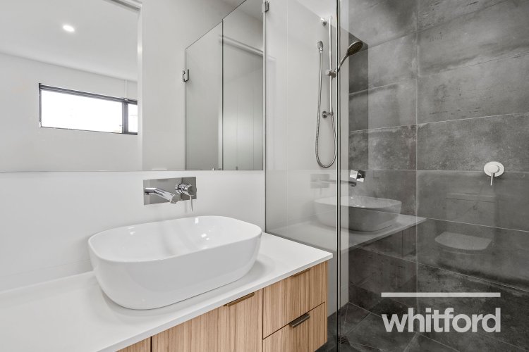 1/357 Pakington Street, Newtown