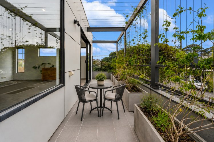 1/357 Pakington Street, Newtown