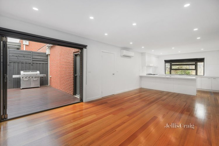 1 36 Para Road Montmorency 3094