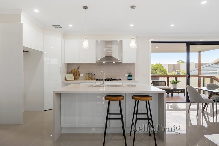 1 38 Damon Road Mount Waverley 3149