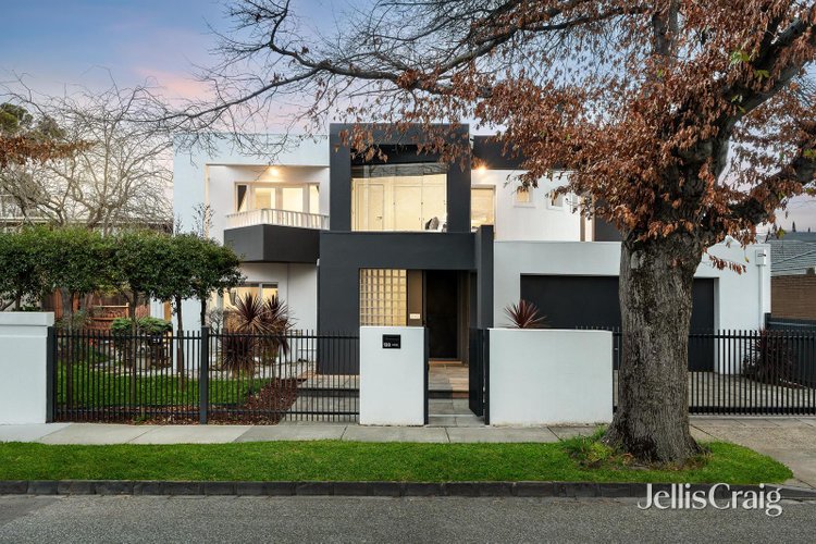138 Windsor Crescent Surrey Hills 3127