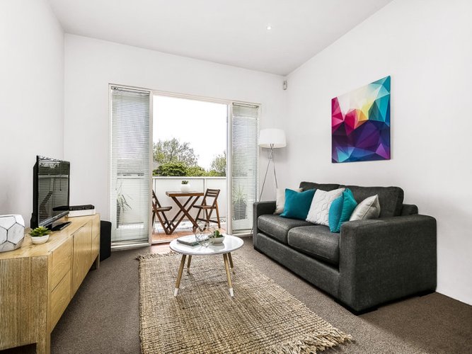 13 89 Ormond Road Elwood 3184