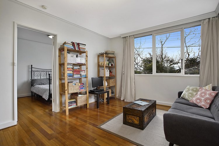 1/39 Myrnong Crescent Ascot Vale 3032